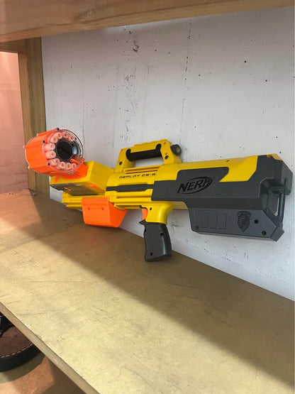 Rifle Nerf Deploy CS-6 con mira y tambor