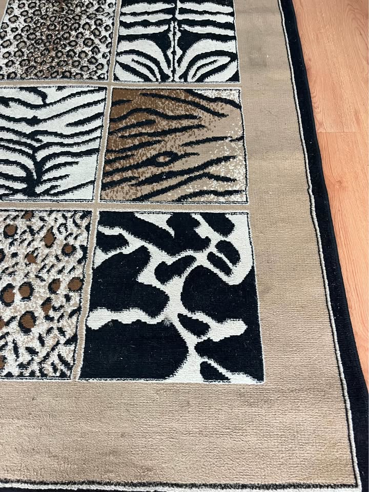 Alfombra minimalista - DIB