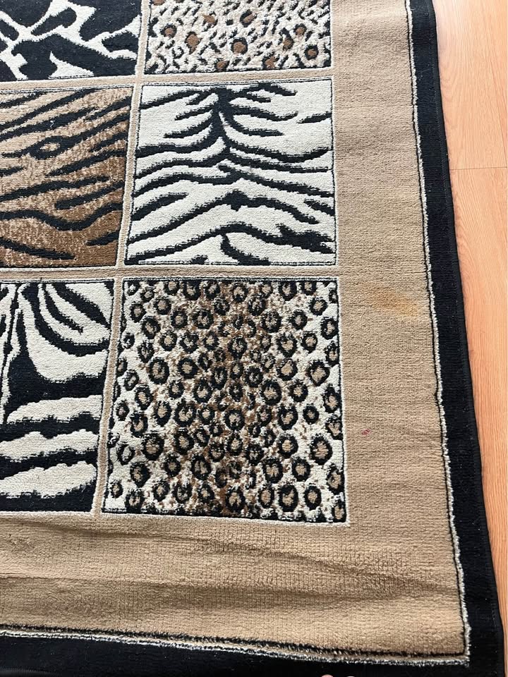 Alfombra minimalista - DIB