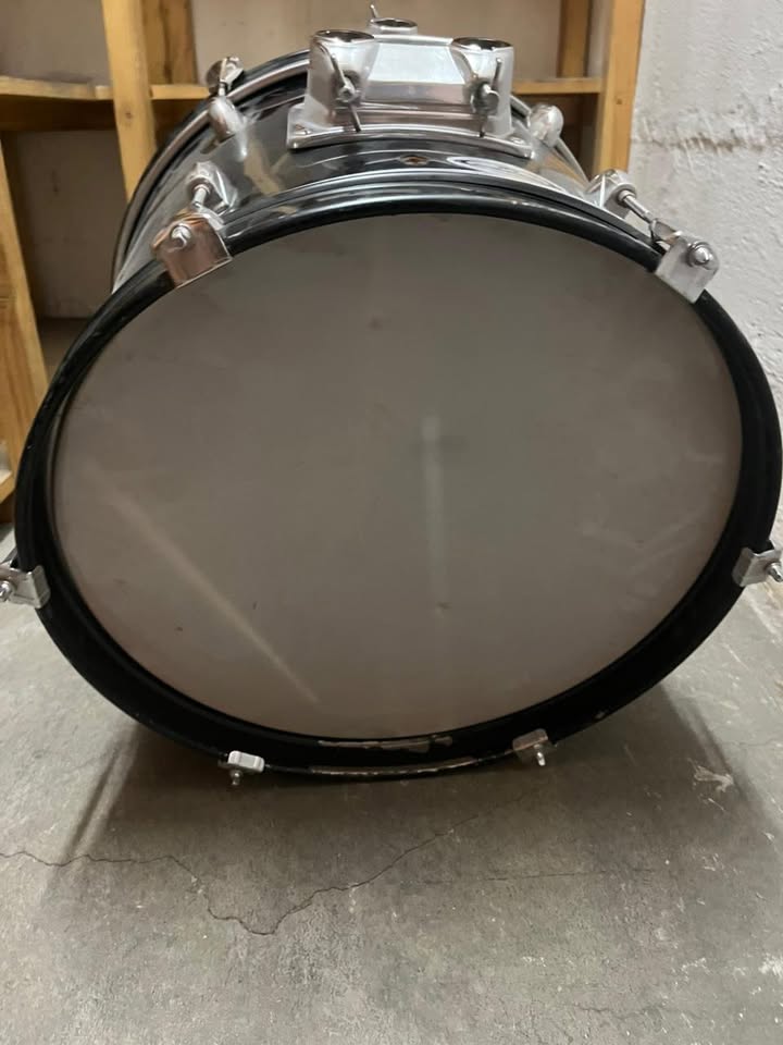 REMATE - Bombo Powerdrums 16" negro + parche School of Rock