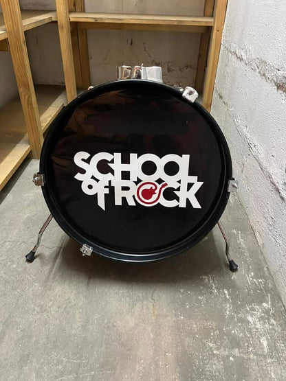 REMATE - Bombo Powerdrums 16" negro + parche School of Rock