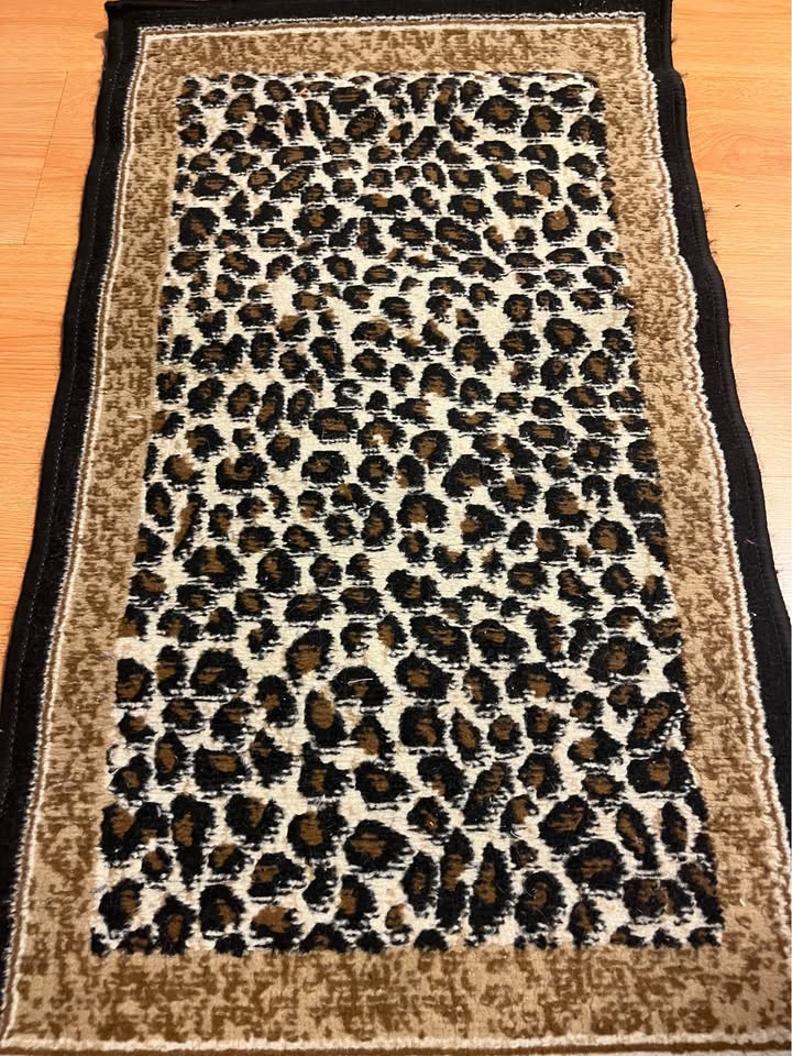 Alfombra animal print - DIB