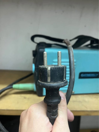 Soldadora inverter portátil Energy Tools 200A