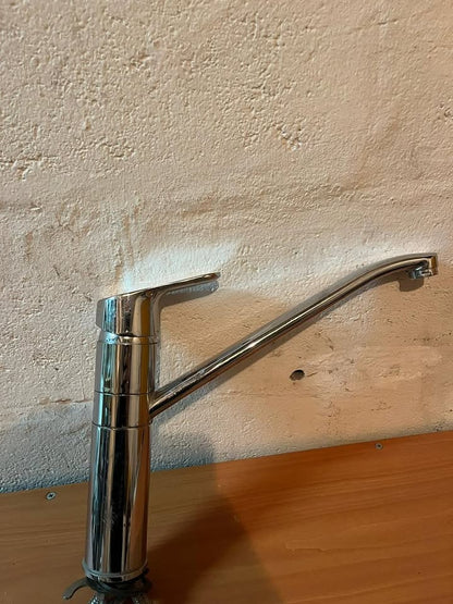 Llave monomando de cocina (grifería cromada)