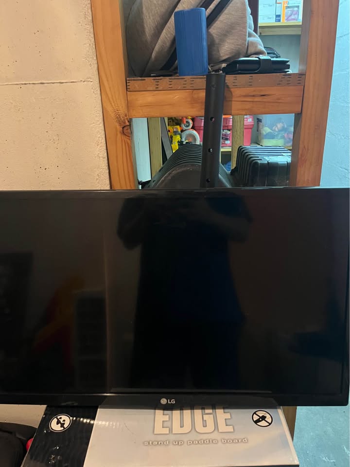 Monitor TV LG 28"