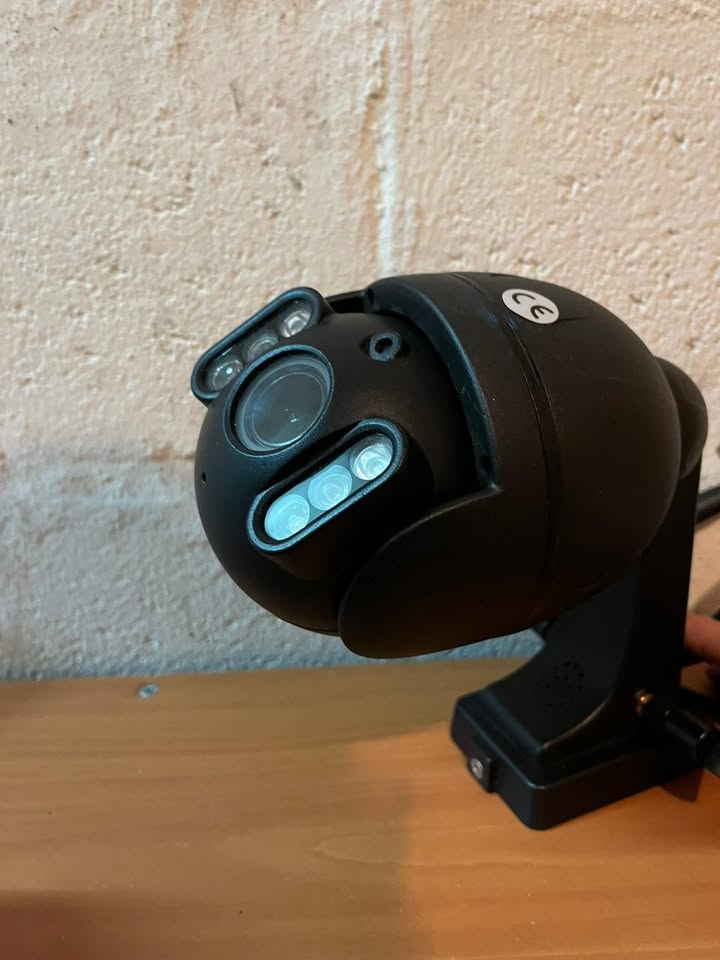 Cámara de seguridad IP WiFi Motorizada (tipo PTZ)