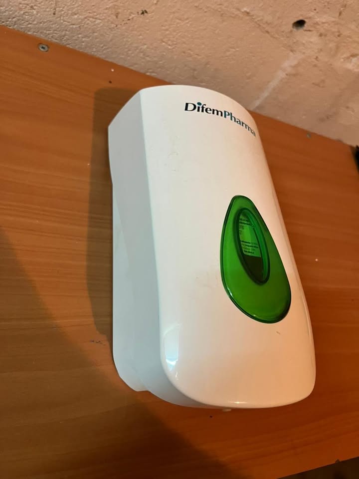 Dispensador Alcohol Gel de pared