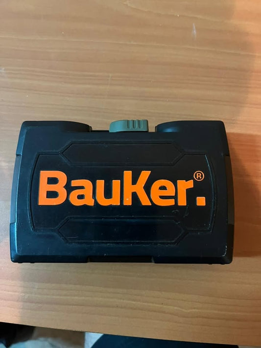 Set de Puntas y Dados de 31 piezas Bauker
