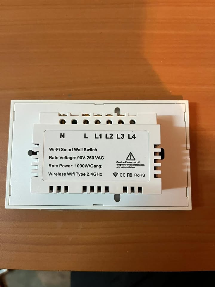 Interruptor inteligente táctil WiFi (3 botones / 3 gang)