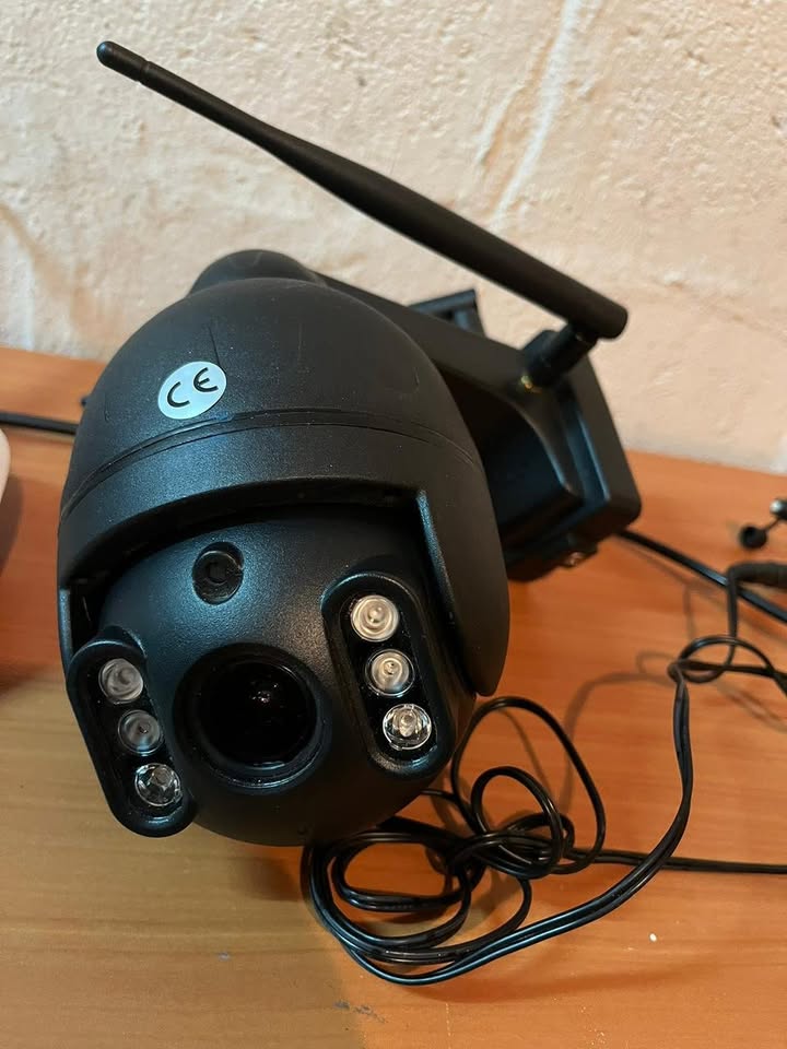 Cámara de seguridad IP WiFi Motorizada (tipo PTZ)
