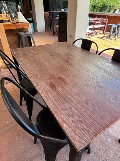 Juego de comedor + 4 sillas