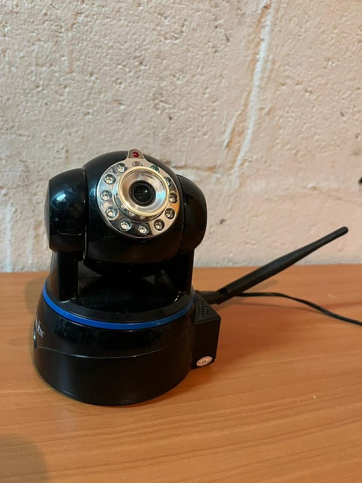 Cámara de seguridad IP WiFi PTZ (Interior con visión nocturna)