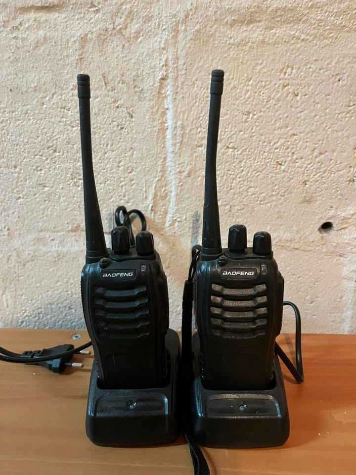 Radiotransmisor Walkie Talkie Baofeng BF-888S