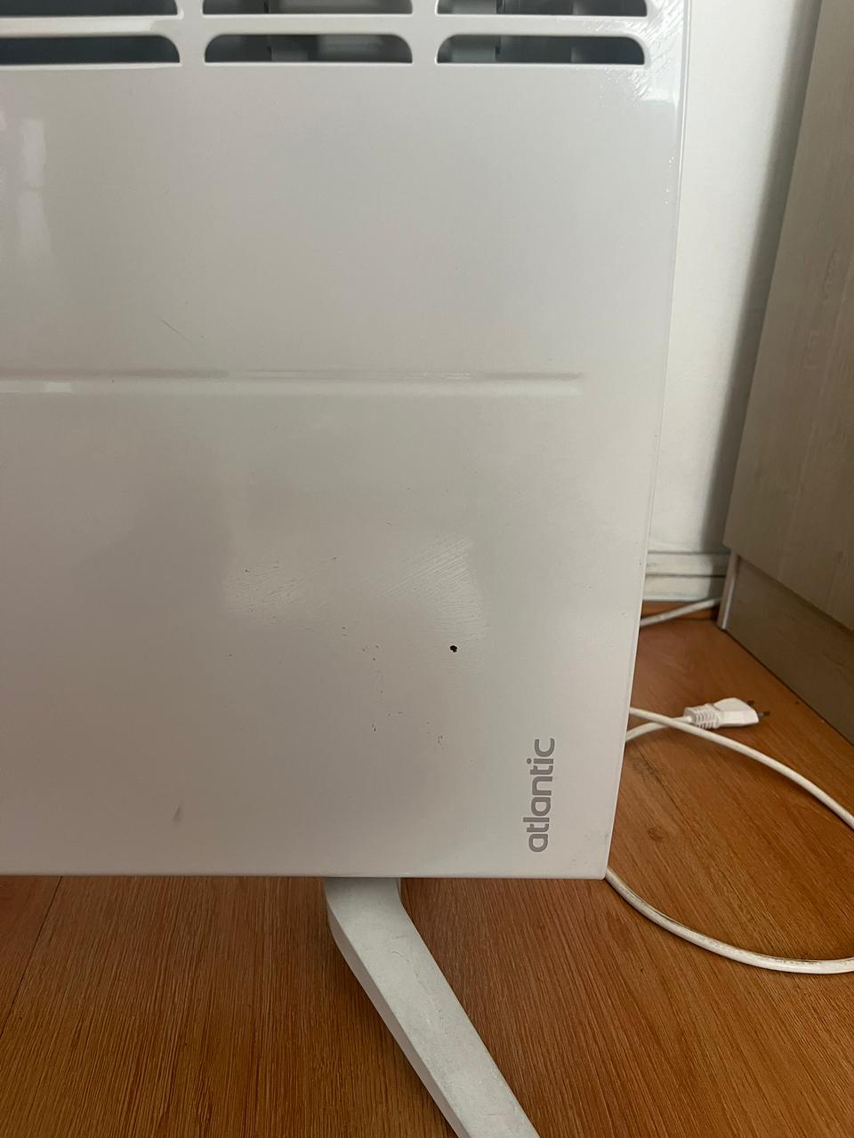 Vendo calefactor eléctrico marca Atlantic modelo F120 de 1000W