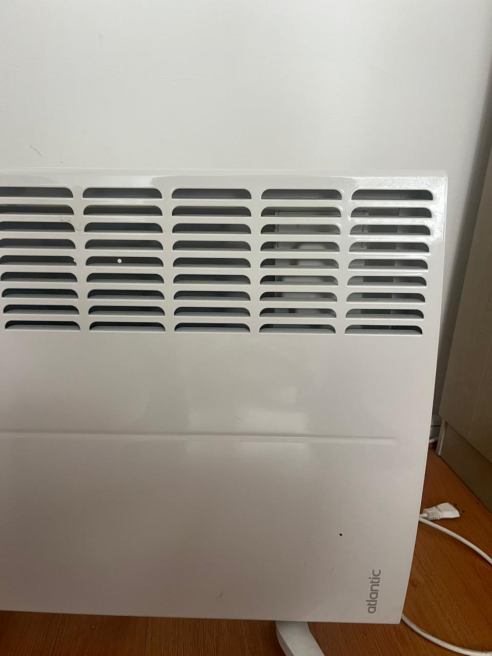 Vendo calefactor eléctrico marca Atlantic modelo F120 de 1000W